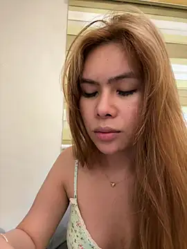 Snapshot of Prettygwen chatting on August 6, 7:10 am Prettygwen online show from August 6, 7:10 am