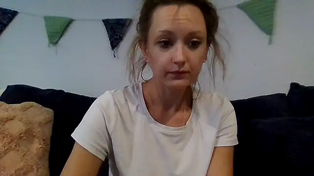 sensins  online show from August 6, 5:04 pm