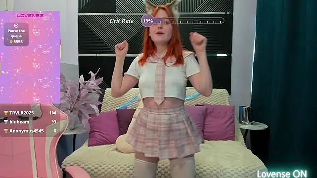 Snapshot of VulpesLux chatting on August 9, 3:23 am VulpesLux online show from August 9, 3:23 am