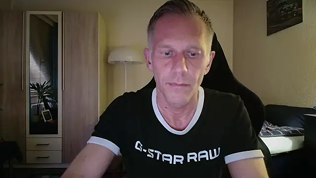 slaveboy2016xh online show from June 7, 8:23 pm