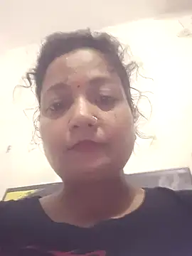 Aditibeauty42 online show from August 8, 9:11 am