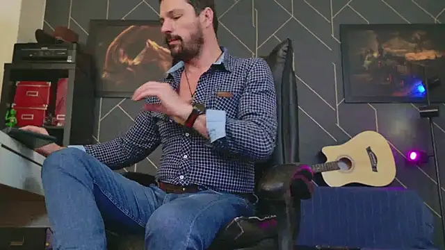 ChrisKox online show from January 12, 9:51 am
