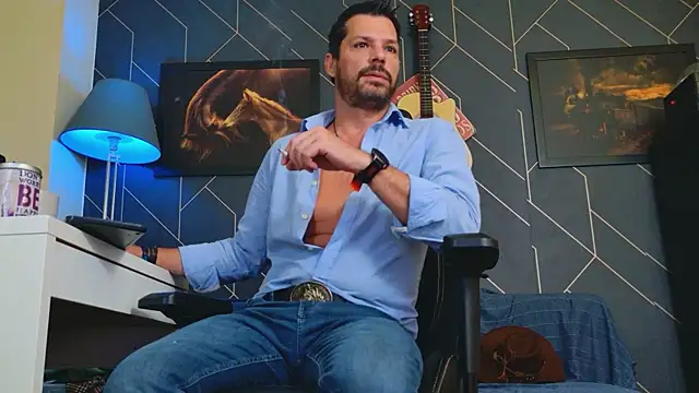 Snapshot of ChrisKox chatting on October 2, 8:16 pm ChrisKox online show from October 2, 8:16 pm