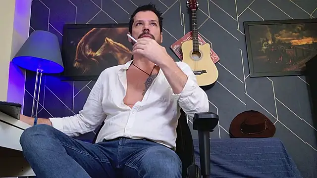 ChrisKox online show from November 24, 4:56 am