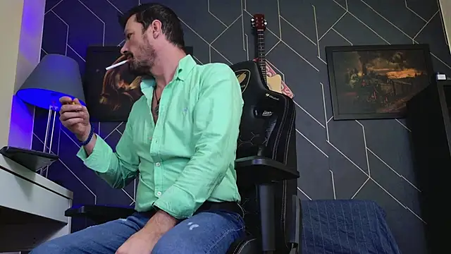 ChrisKox online show from November 28, 5:21 am