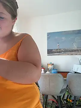 BootyLola online show from November 7, 9:31 am