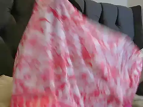 Snapshot of nancy111 chatting on October 29, 1:30 am nancy111 online show from October 29, 1:30 am