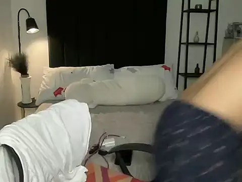 your bianca69 online show from February 12, 1:52 am