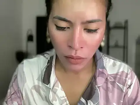 your bianca69 online show from March 1, 12:28 am