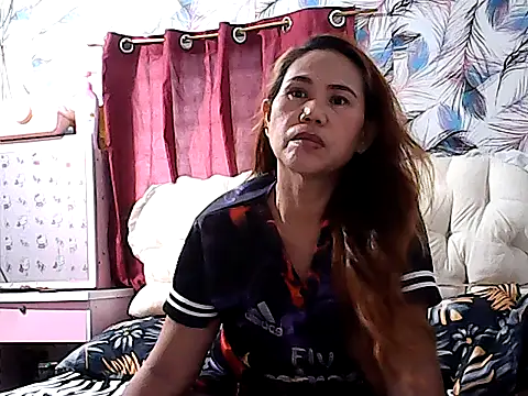 Snapshot of lovely-asian chatting on June 5, 9:37 am lovely-asian online show from June 5, 9:37 am