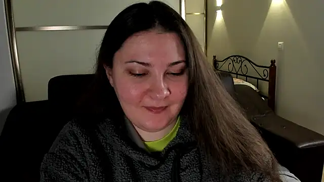 MarySwon online show from February 11, 6:33 pm