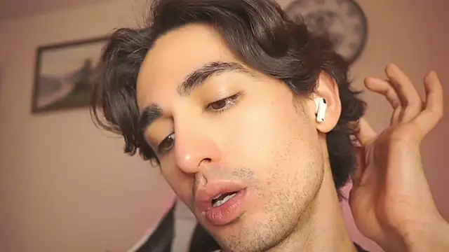 AlanDeNavarre online show from February 19, 1:08 am