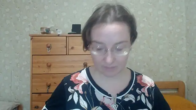 Snapshot of Smart_Rose chatting on April 3, 3:21 pm Smart Rose online show from April 3, 3:21 pm
