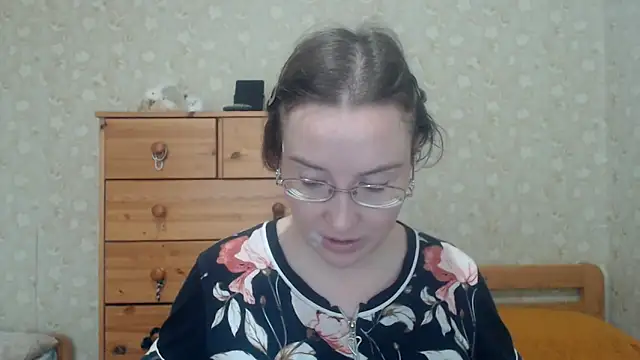 Snapshot of Smart_Rose chatting on April 5, 2:36 pm Smart Rose online show from April 5, 2:36 pm