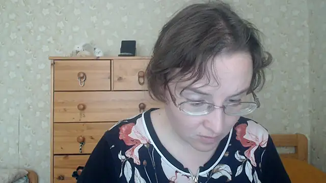 Snapshot of Smart_Rose chatting on April 6, 2:29 pm Smart Rose online show from April 6, 2:29 pm