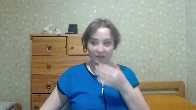 Snapshot of Smart_Rose chatting on April 9, 6:24 pm Smart Rose online show from April 9, 6:24 pm