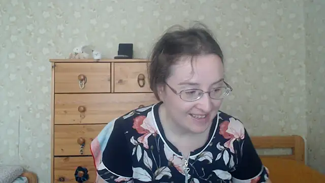 Snapshot of Smart_Rose chatting on April 21, 3:17 pm Smart Rose online show from April 21, 3:17 pm