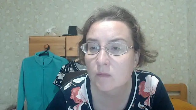 Snapshot of Smart_Rose chatting on June 2, 4:53 pm Smart Rose online show from June 2, 4:53 pm