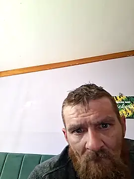 Snapshot of bam420bam chatting on April 19, 4:17 pm bam420bam online show from April 19, 4:17 pm