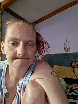 Snapshot of bam420bam chatting on June 5, 8:36 pm bam420bam online show from June 5, 8:36 pm