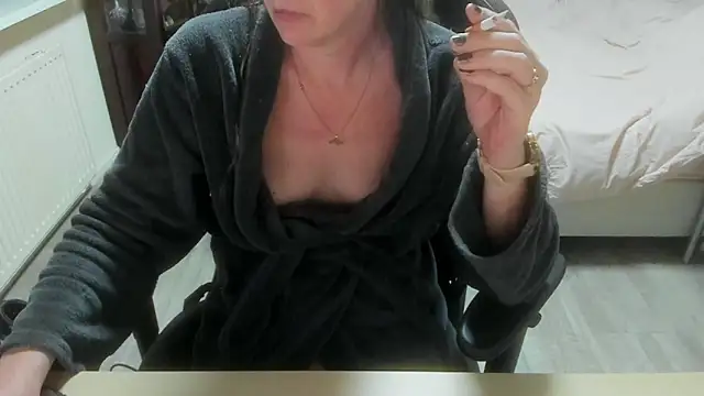 minoesje37 online show from March 18, 8:45 pm