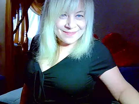 Snapshot of AgoniA7 chatting on April 18, 3:49 pm AgoniA7 online show from April 18, 3:49 pm