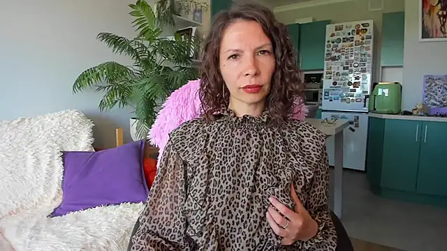 ChristinaGlory online show from June 14, 9:55 am