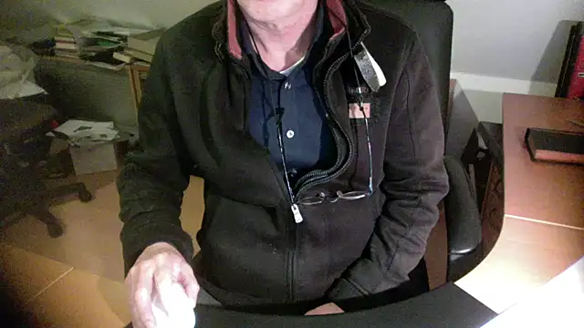 outlaw200 online show from December 19, 6:23 pm