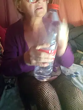 MucMilf59 online show from March 8, 7:38 am