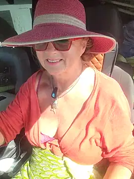 MucMilf59 online show from June 10, 9:08 am