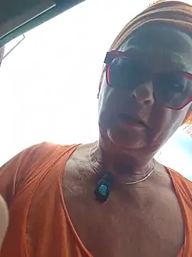 MucMilf59 online show from June 14, 9:00 am
