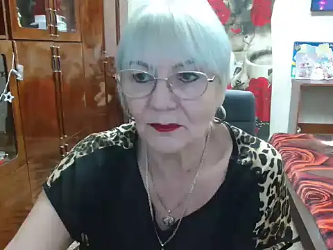 Snapshot of JenaCheim chatting on December 9, 6:34 am JenaCheim online show from December 9, 6:34 am