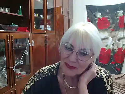 Snapshot of JenaCheim chatting on December 13, 10:13 pm JenaCheim online show from December 13, 10:13 pm