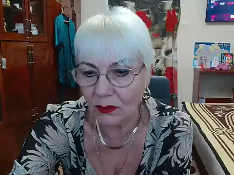 Snapshot of JenaCheim chatting on December 19, 6:23 am JenaCheim online show from December 19, 6:23 am