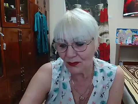 Snapshot of JenaCheim chatting on December 24, 7:06 am JenaCheim online show from December 24, 7:06 am
