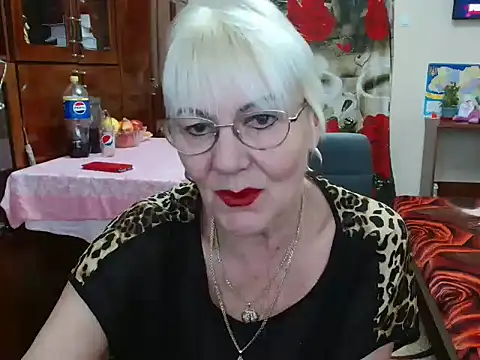 Snapshot of JenaCheim chatting on January 3, 6:33 am JenaCheim online show from January 3, 6:33 am