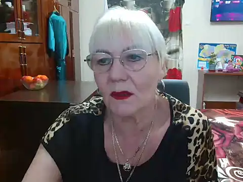 Snapshot of JenaCheim chatting on January 10, 6:31 am JenaCheim online show from January 10, 6:31 am