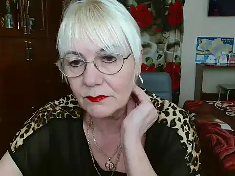 Snapshot of JenaCheim chatting on February 25, 6:25 am JenaCheim online show from February 25, 6:25 am