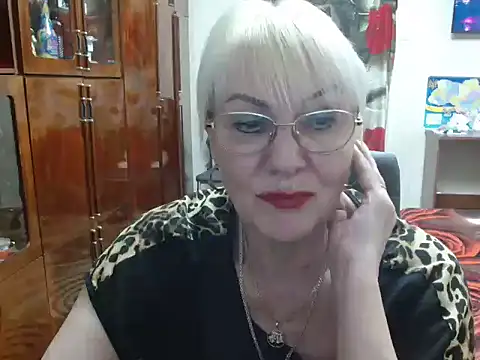 Snapshot of JenaCheim chatting on March 4, 8:05 pm JenaCheim online show from March 4, 8:05 pm