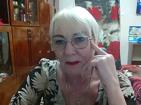 Snapshot of JenaCheim chatting on March 10, 8:12 pm JenaCheim online show from March 10, 8:12 pm