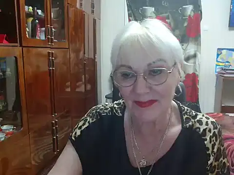 Snapshot of JenaCheim chatting on March 12, 8:20 pm JenaCheim online show from March 12, 8:20 pm