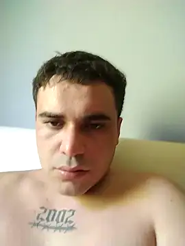 E f online show from February 9, 1:48 pm