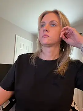 Kay Cakes online show from July 14, 4:23 pm