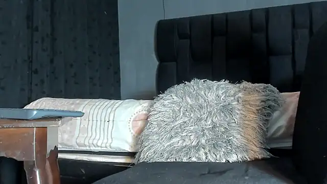 SandraGoldstein online show from November 28, 1:30 am