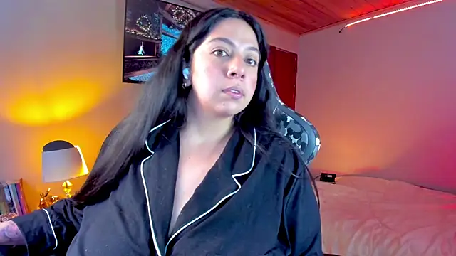 coraline latin online show from December 21, 10:08 pm