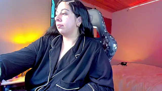 coraline latin online show from December 24, 9:33 pm