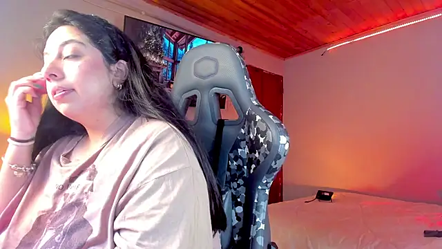 coraline latin online show from January 3, 9:47 pm