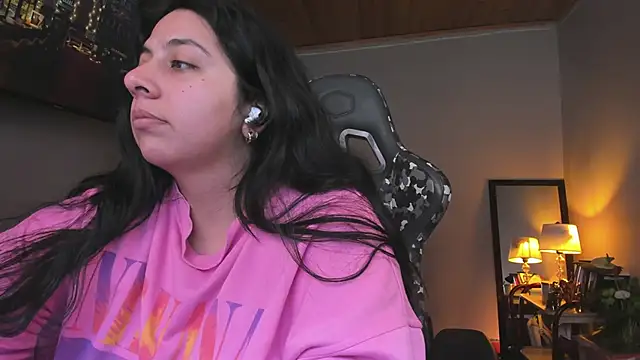 coraline latin online show from March 8, 9:29 pm