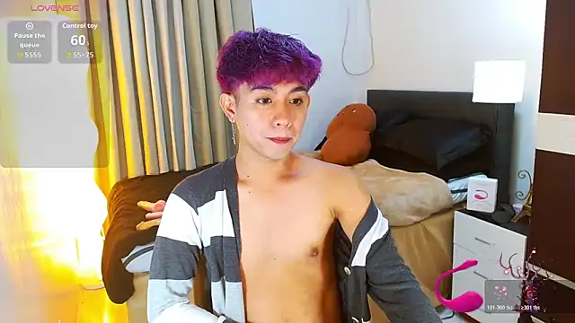 Snapshot of WildestTwink chatting on March 31, 2:28 pm WildestTwink online show from March 31, 2:28 pm