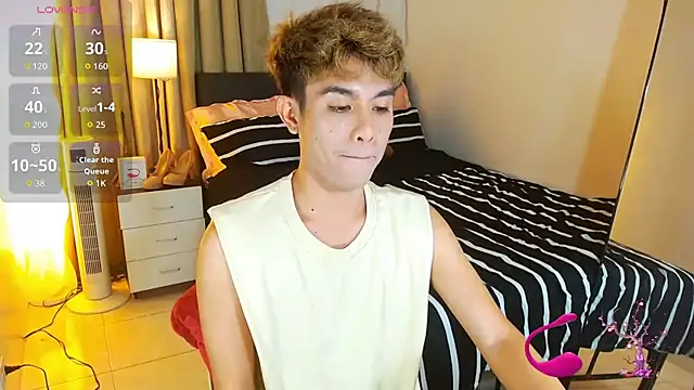 WildestTwink online show from July 28, 3:21 pm